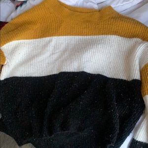 Multicolor black yellow and white cropped sweater